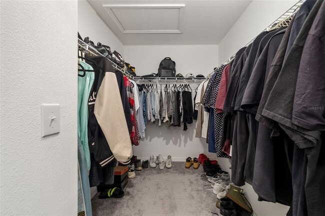 Building Photo - 621 Royal Empress Dr