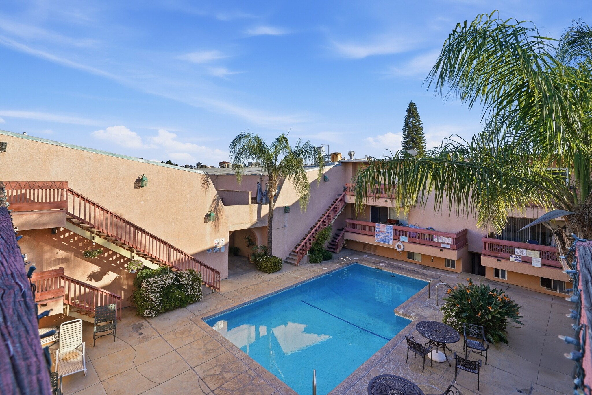 Building Photo - 7924 Woodman Ave