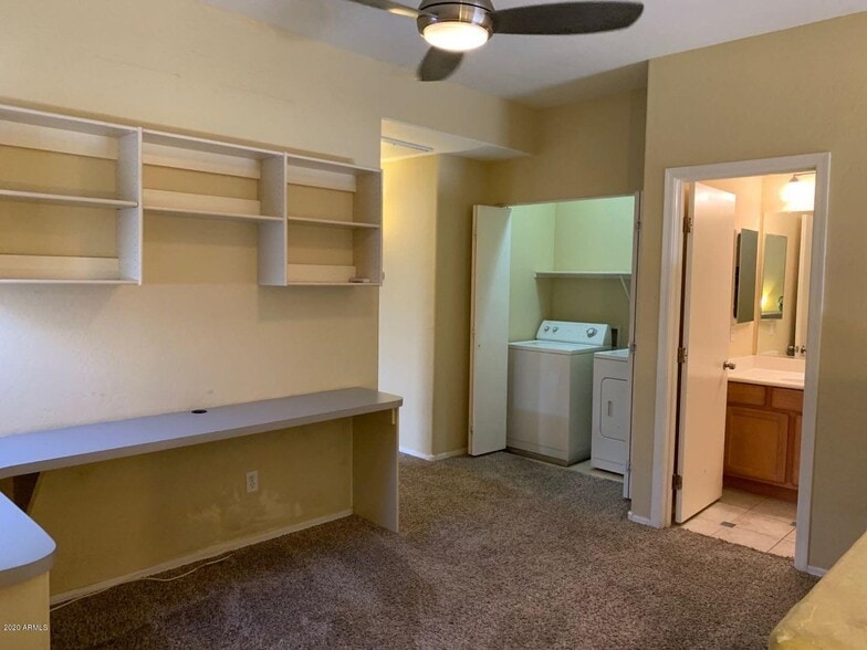 Building Photo - 2027 E University Dr