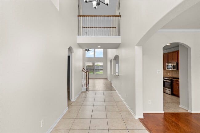 Building Photo - 6407 Pine Rest Dr