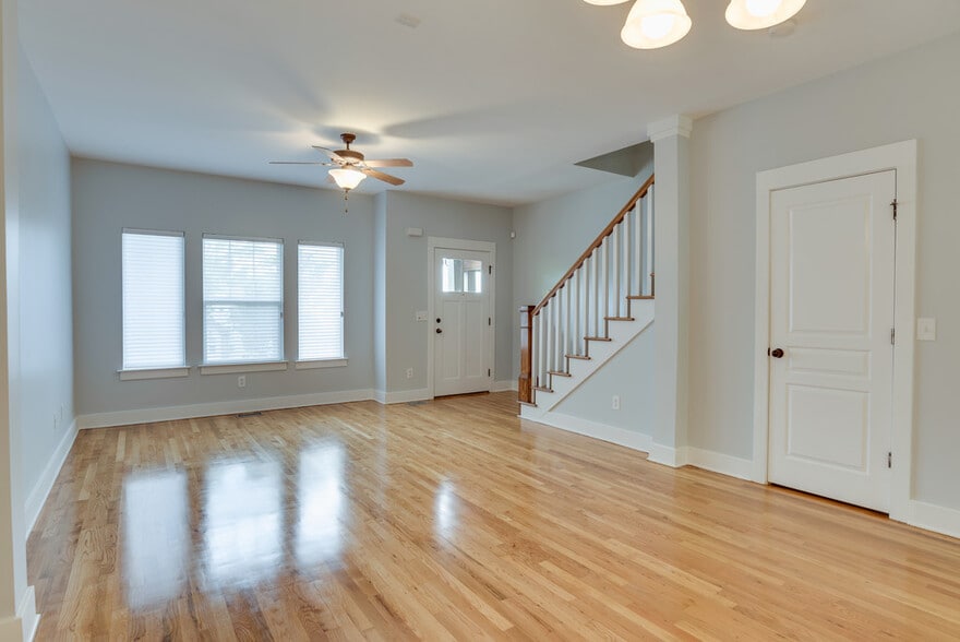 Building Photo - 545 Swiss Ave