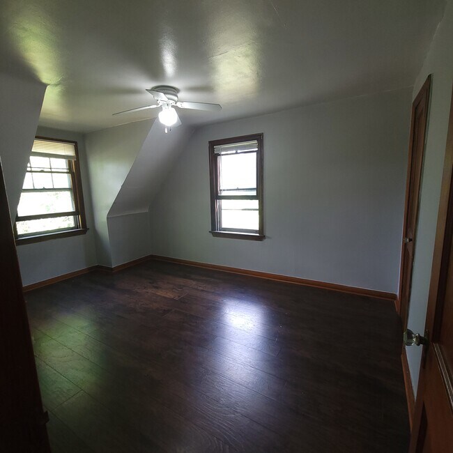 Building Photo - 534 Trebisky Rd