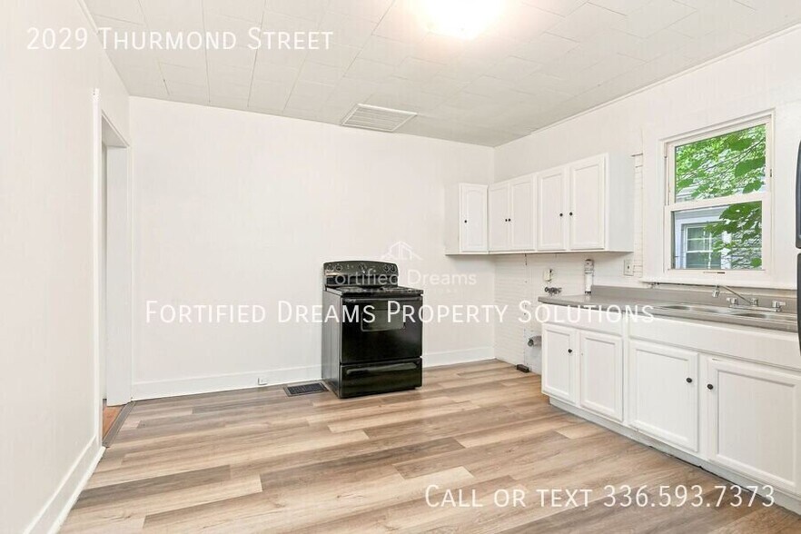 Building Photo - 2029 Thurmond St