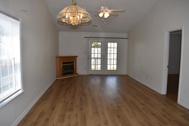 Building Photo - 2017 Caton Dr