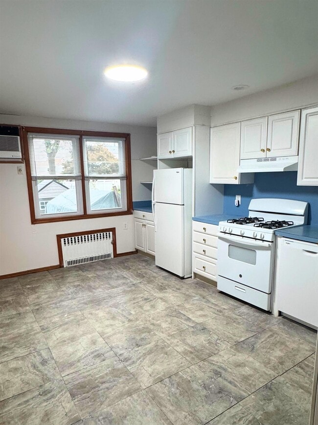 Building Photo - 186 Avenue C