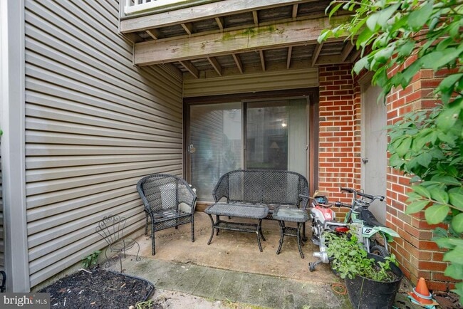 Building Photo - 254 Vail Ct