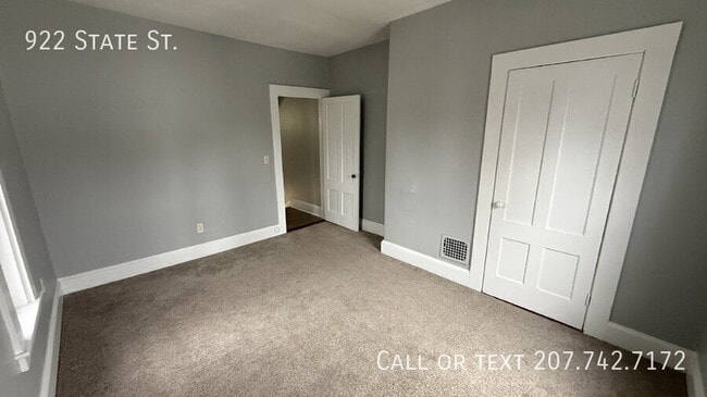 Building Photo - 922 State Street