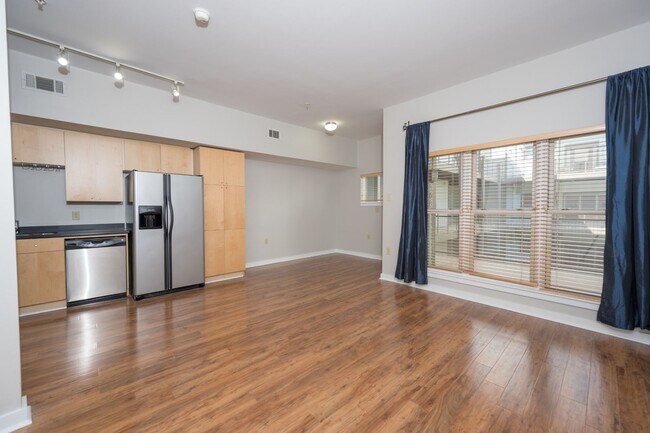 Building Photo - **WALKABLE MIDTOWN CONDO WITH BALCONY AND ...