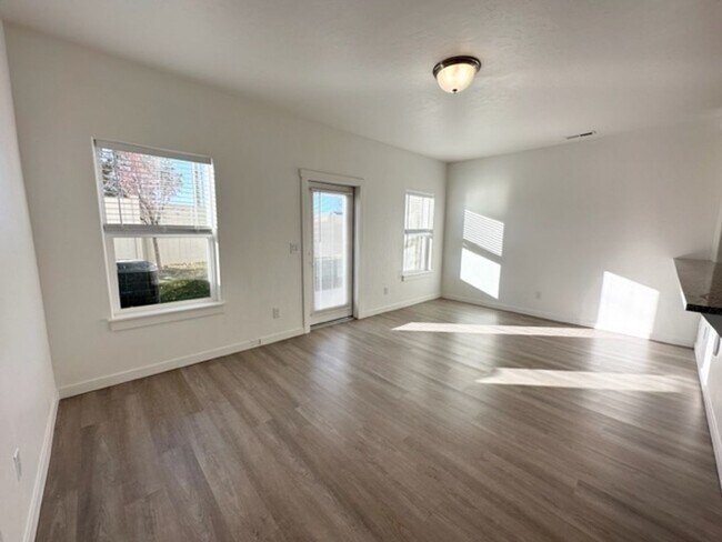 Building Photo - Find your perfect match with our rental pr...