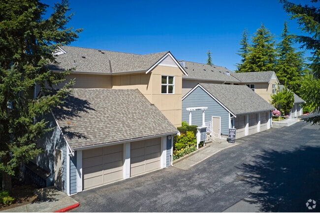 Building Photo - The Carillon Apartments