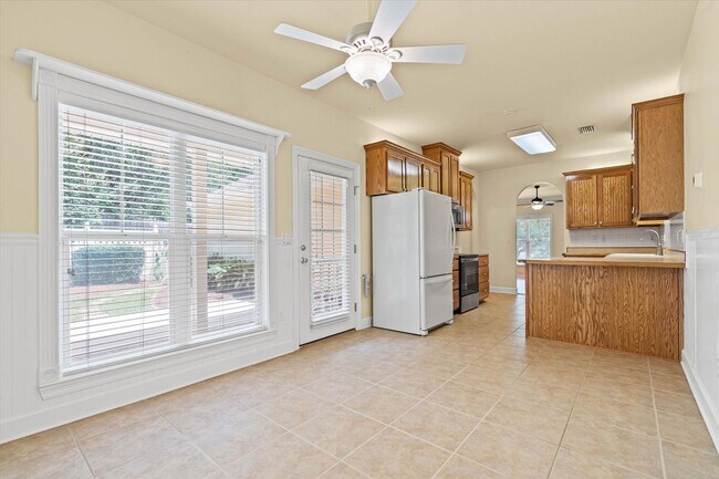 Building Photo - GREAT COMMUTE IN SPANISH FORT ESTATES