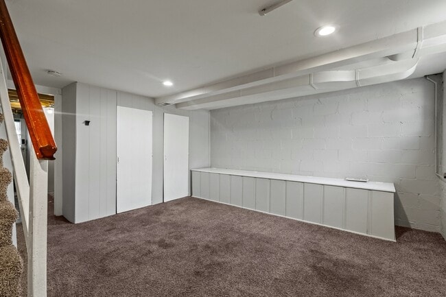 Building Photo - 3725 Elmley Ave