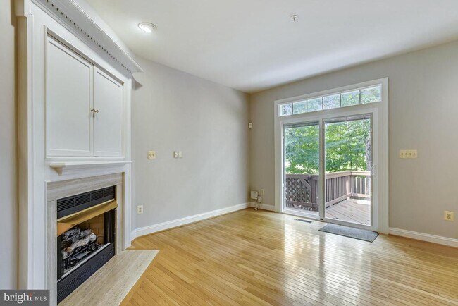 Building Photo - 10555 Tuckerman Heights Cir