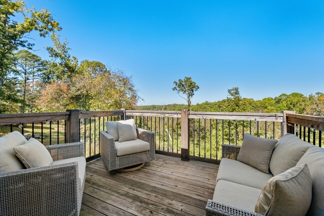 Building Photo - 17660 Timberlake Trail