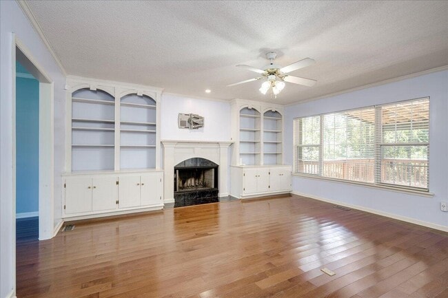 Building Photo - 3892 Beaver Brook Dr