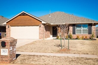 Building Photo - 3913 Caraway Ln