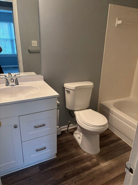 Building Photo - 19050 Highstream Dr