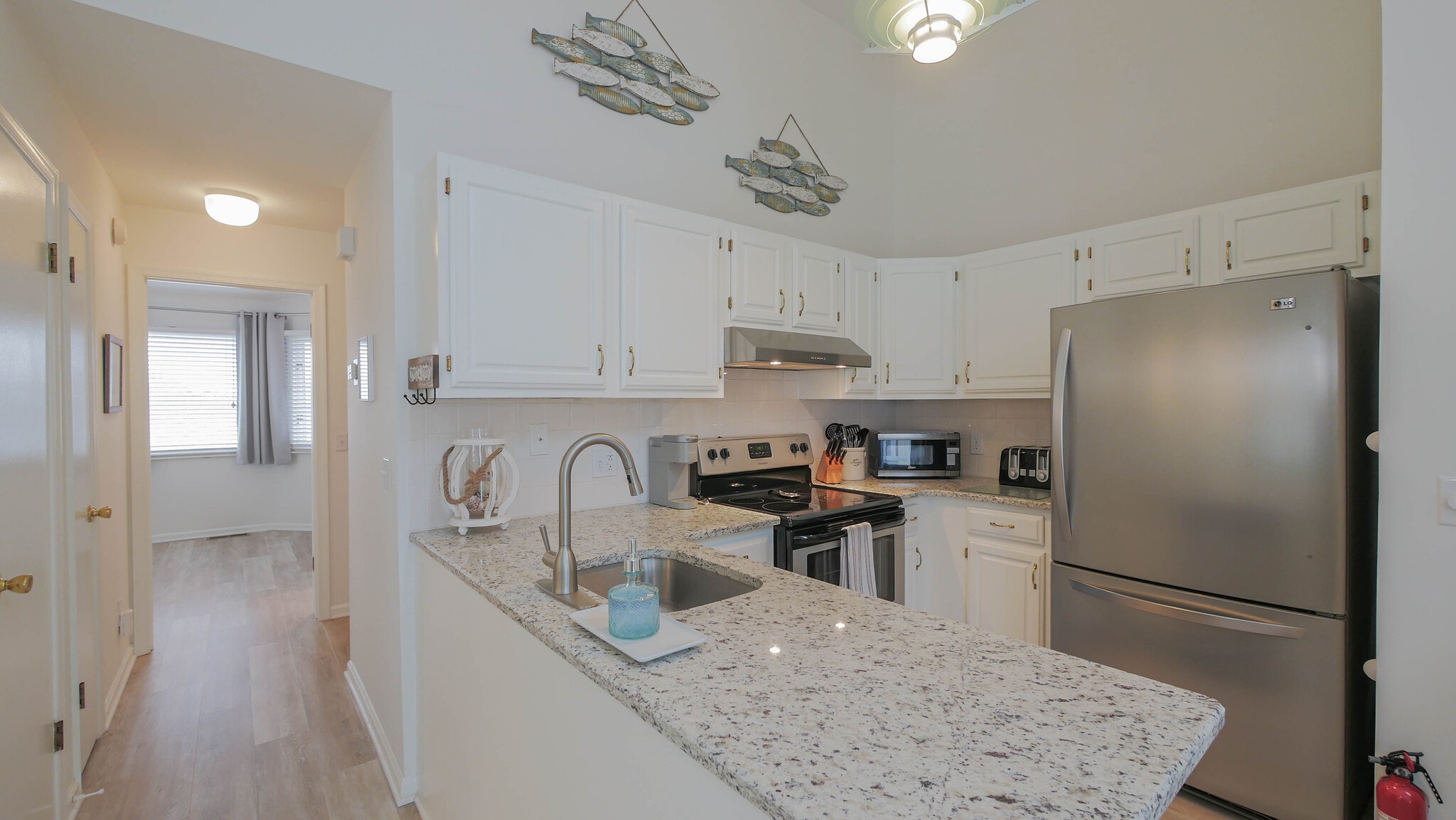 Building Photo - 16 N Monroe Ave