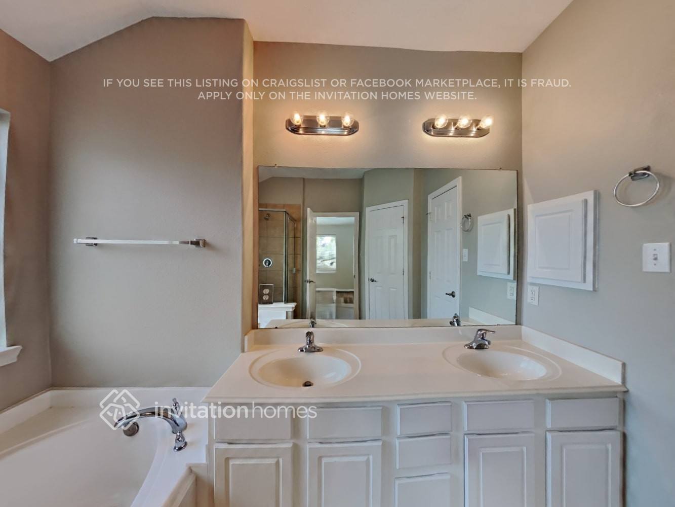 Building Photo - 38 N Spinning Wheel Cir