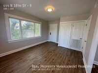 Building Photo - Pet Friendly - Completely Renovated 3rd Fl...