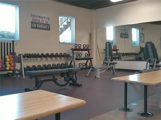 Building Photo - 2011 Australia Way W