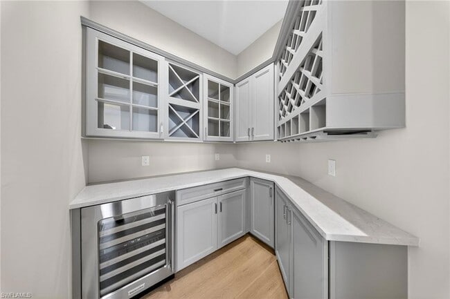 Building Photo - 20060 Hartford Blvd