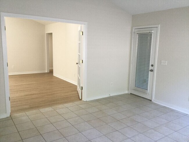 Building Photo - KEY COLONY AT COVIL ESTATES