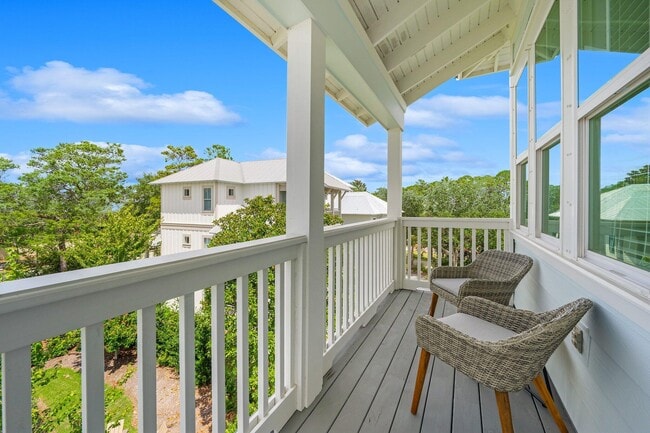 Building Photo - 79 Grande Pointe Dr