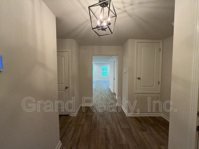 Building Photo - 4633 Integrity Ct