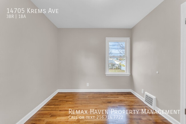 Building Photo - 14705 Krems Ave