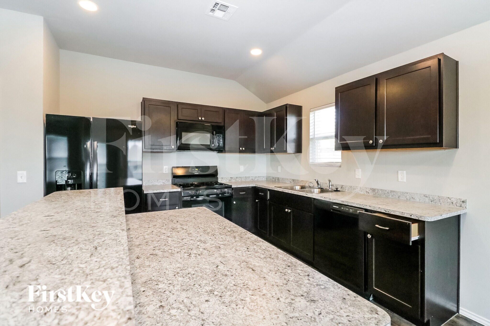 Building Photo - 232 Klare Ct