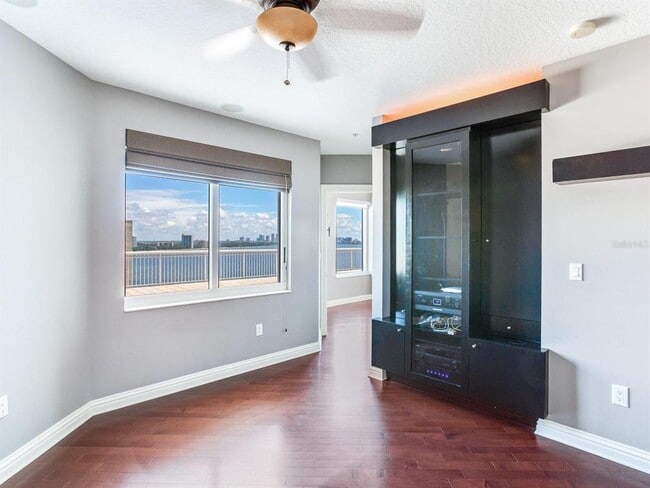 Building Photo - 3507 Bayshore Blvd