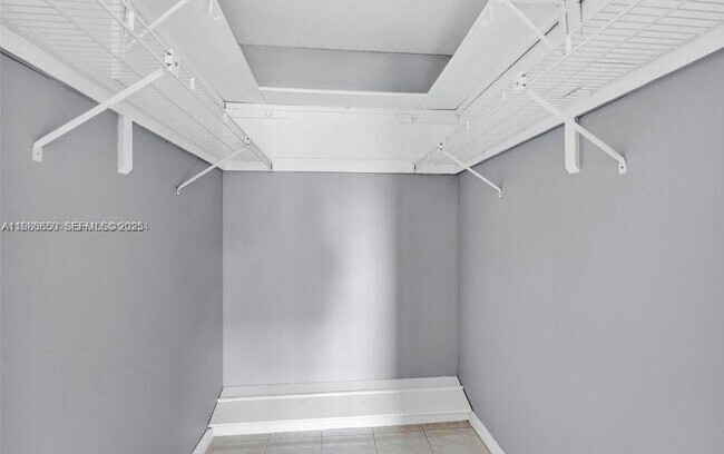 Building Photo - 8100 Sunrise Lakes Blvd