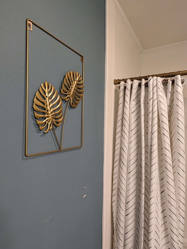 Building Photo - 1805 Bennett St