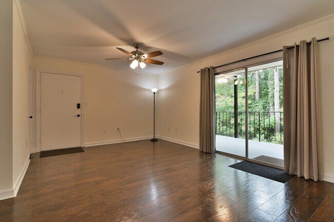 Building Photo - Riverhill Apartments