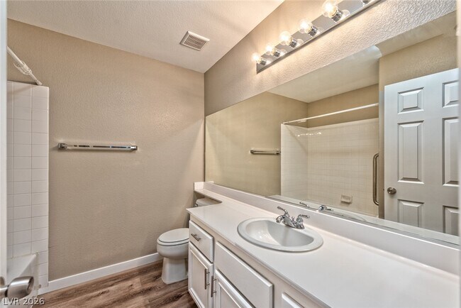 Building Photo - 8880 Wallaby Ln