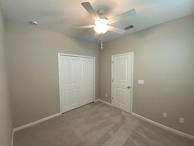 Building Photo - 2523 Laylas Wy
