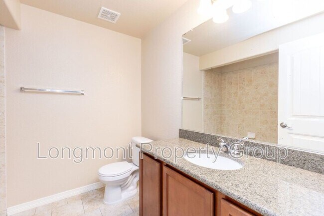 Building Photo - 2650 Bridle Dr
