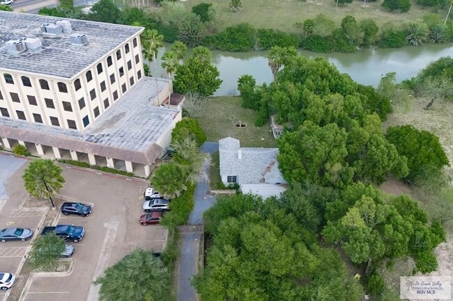 Building Photo - 3495 Boca Chica Blvd