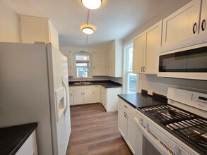 Building Photo - 4 Bed 1.5 Bath Single Family Home in Nekoosa - Now offering a 6 MONTH lease opportunity!