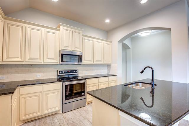 Building Photo - 11700 Buckthorn Dr