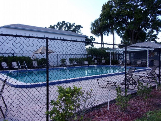 Building Photo - 256 Cypress Lane