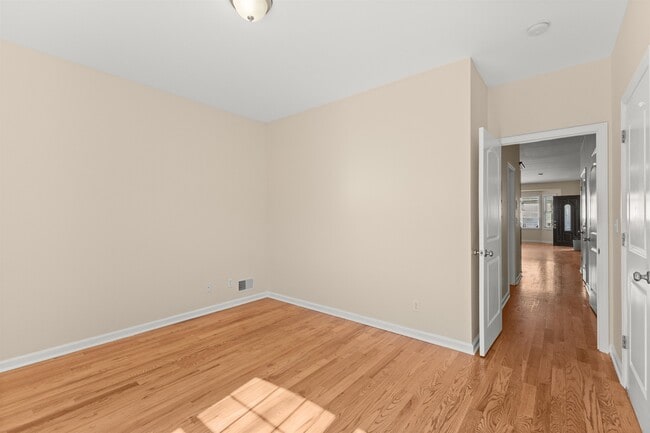 Building Photo - 23 Reynolds Ave