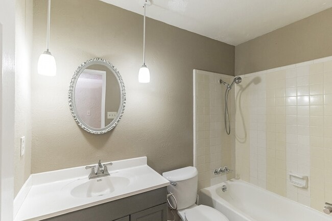 Building Photo - 3117 San Diego Dr