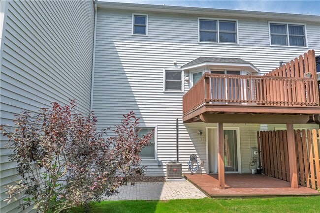 Building Photo - 217 Wycliff Dr