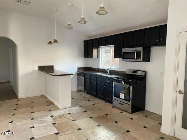 Building Photo - 10291 Sunland Blvd