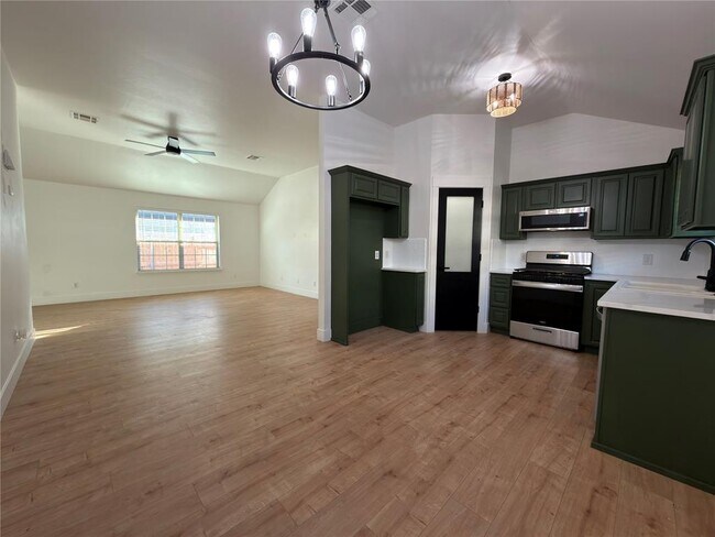 Building Photo - 5705 Marblewood Dr