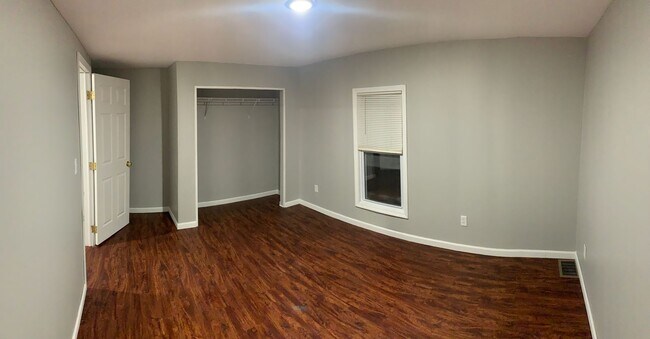 Building Photo - SR 398-400 Sunset Dr