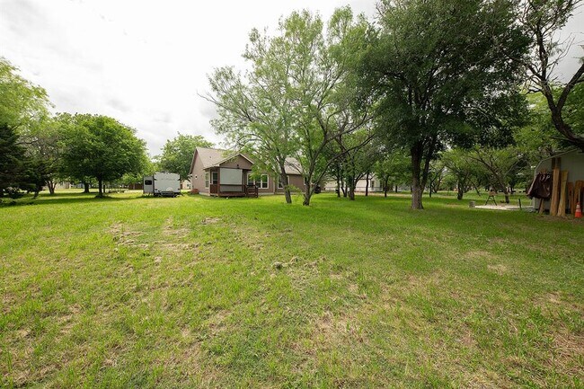 Building Photo - 122 Koele Ct