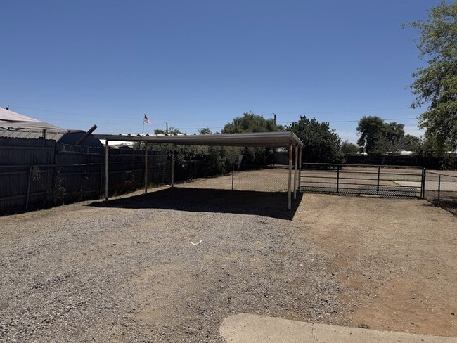 Building Photo - 16002 N 66th Dr